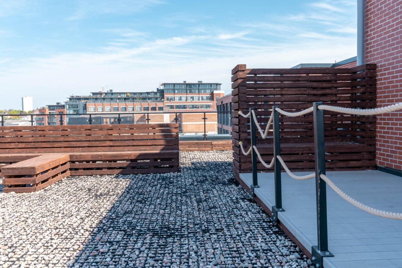 *New Build* 1 Bed Modern Apt - With Juliet Balcony - Roof Top Terrace - Digbeth, Birmingham City Centre - Free Netflix & Smart Tv Extérieur photo