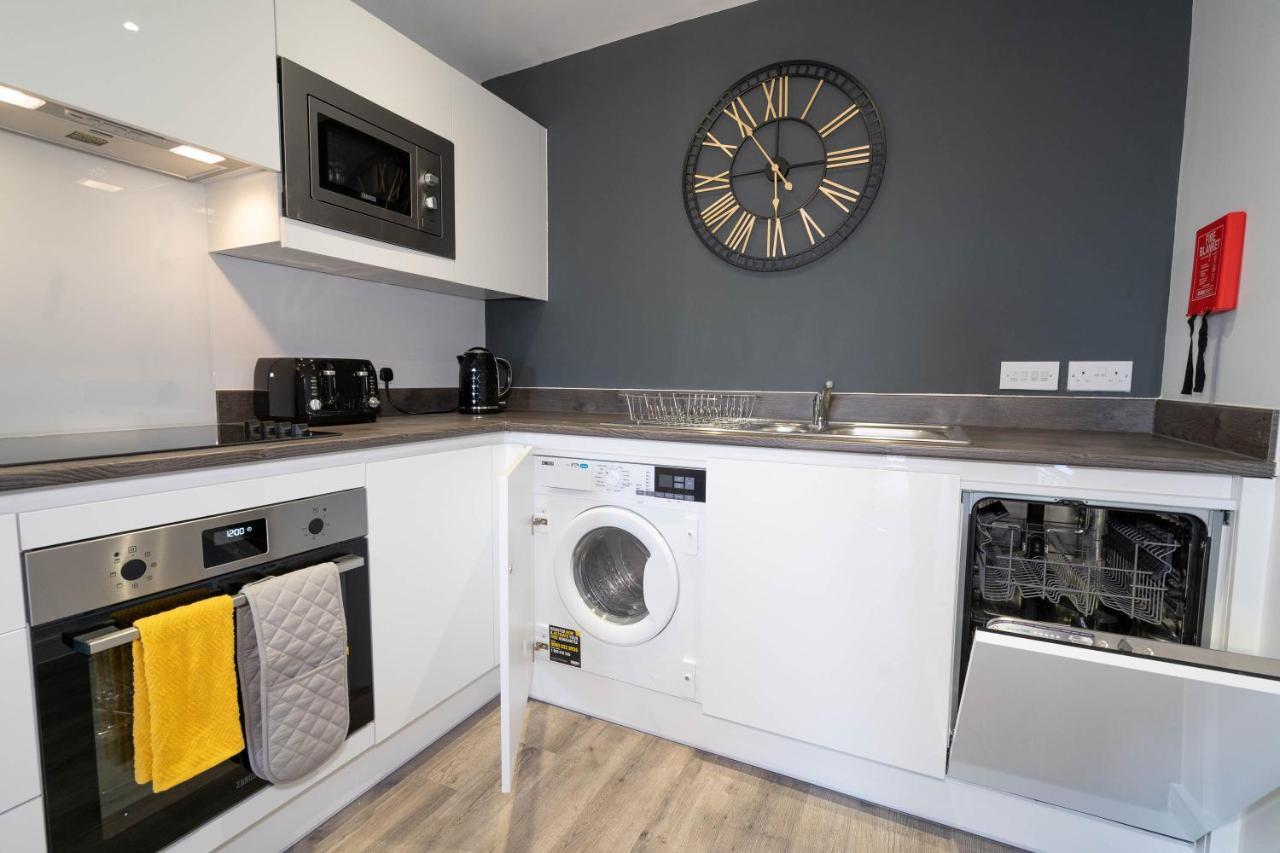 *New Build* 1 Bed Modern Apt - With Juliet Balcony - Roof Top Terrace - Digbeth, Birmingham City Centre - Free Netflix & Smart Tv Extérieur photo