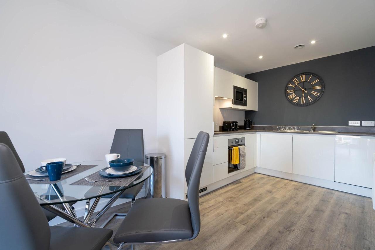 *New Build* 1 Bed Modern Apt - With Juliet Balcony - Roof Top Terrace - Digbeth, Birmingham City Centre - Free Netflix & Smart Tv Extérieur photo